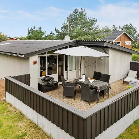 Holiday home 2 Bedroom Stunning In Romo *
