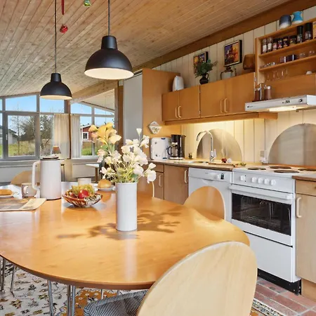 2 Bedroom Stunning In Romo * Romo