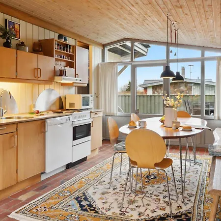 2 Bedroom Stunning In Romo Hébergement de vacances *